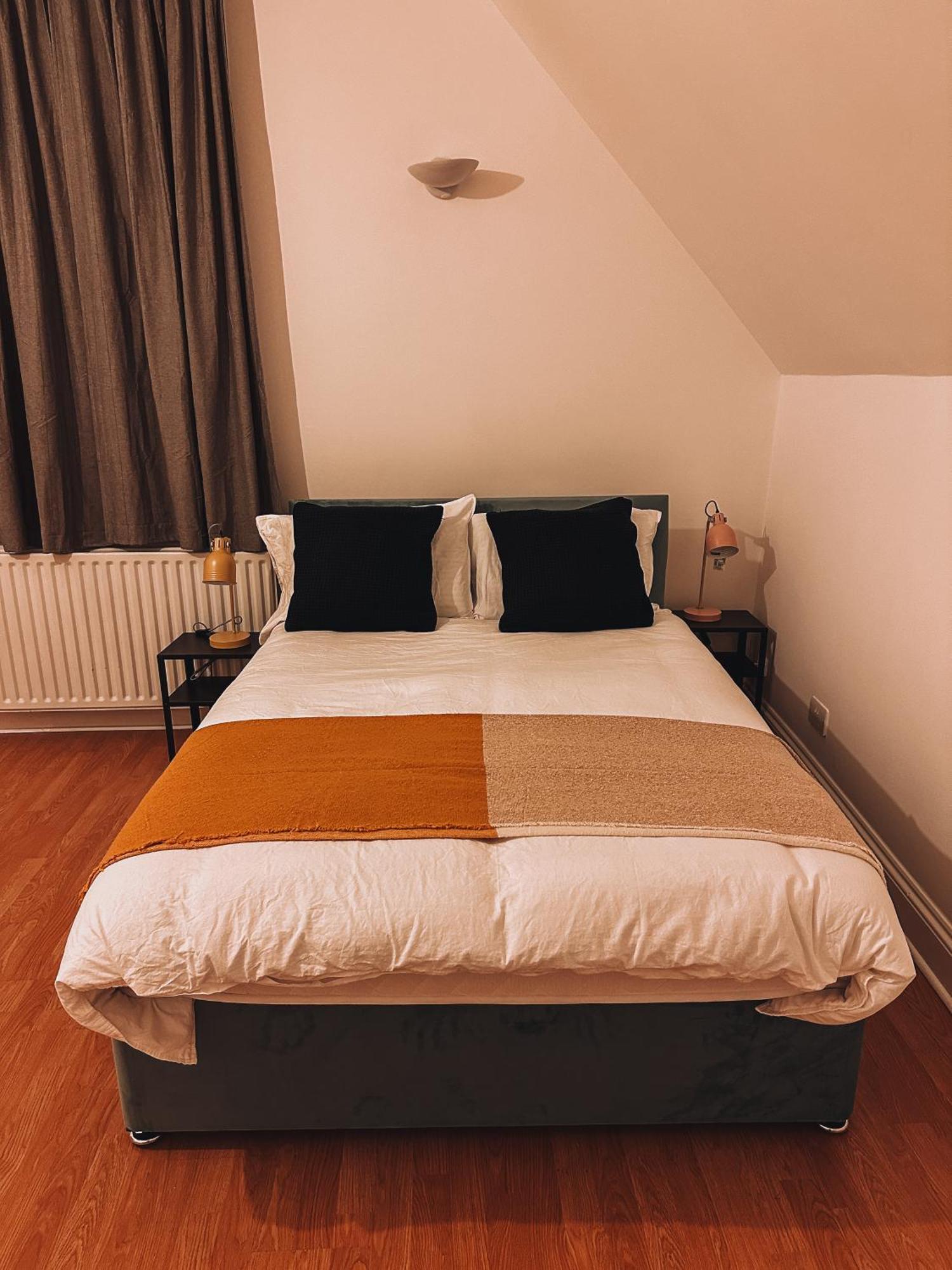 Spacious 3 Rooms In Tooting Londen Buitenkant foto
